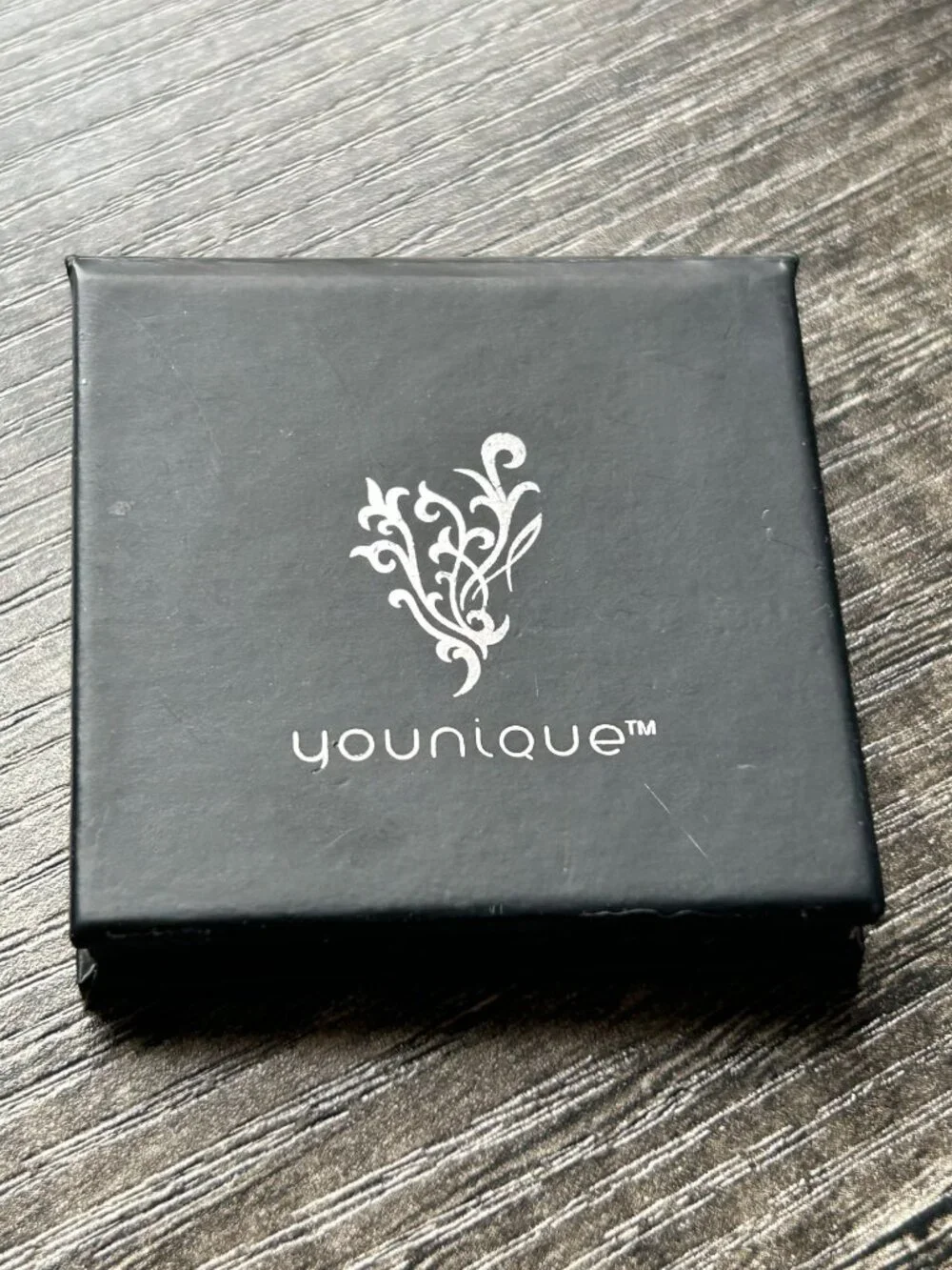 Younique Moodstruck Pressed Eye Shadow Refill – Crafty, Authentic, Magnetic